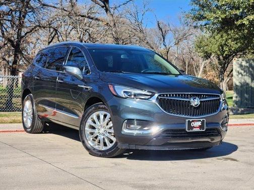 2020 Buick Enclave Essence