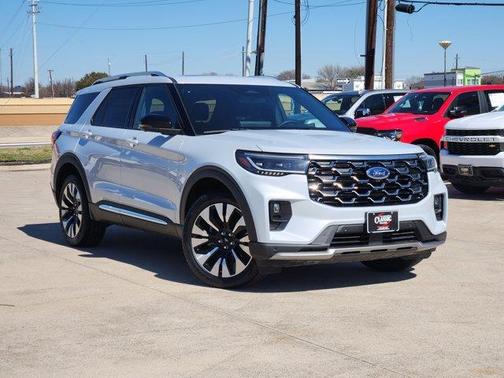2025 Ford Explorer Platinum