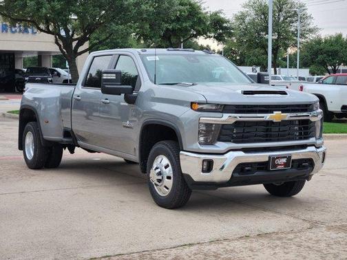 2025 Chevrolet Silverado 3500 LT