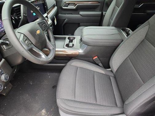 2025 Chevrolet Silverado 3500 LT