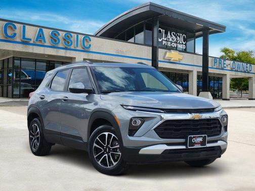 Sterling Gray Metallic 2024 Chevrolet Trailblazer LT