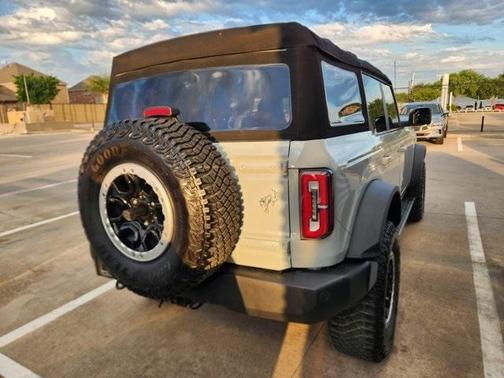 2022 Ford Bronco Outer Banks