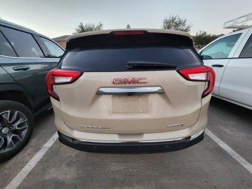 2023 GMC Terrain AT4