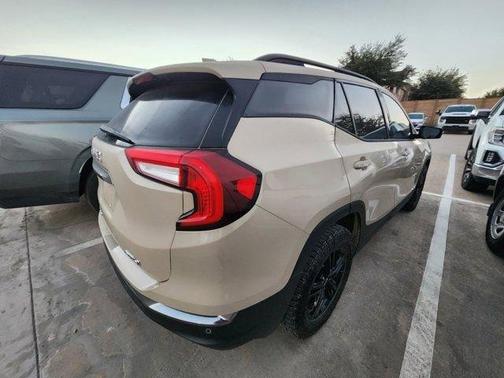 2023 GMC Terrain AT4