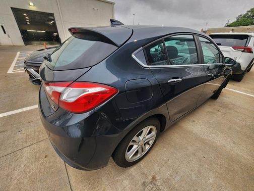Graphite Metallic 2017 Chevrolet Cruze LT