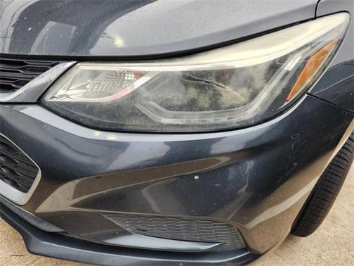 Graphite Metallic 2017 Chevrolet Cruze LT