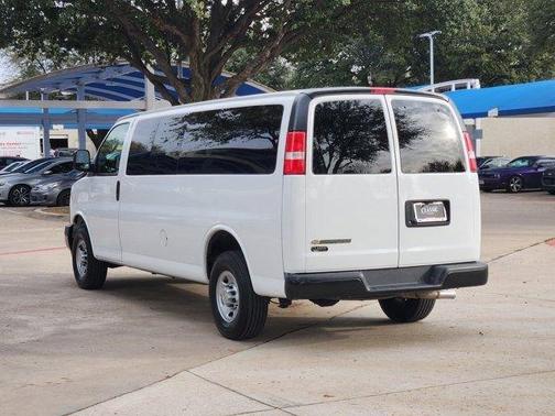 2024 Chevrolet Express 3500 LS