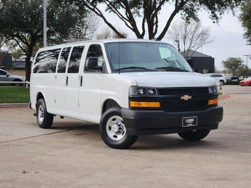 2024 Chevrolet Express 3500 LS
