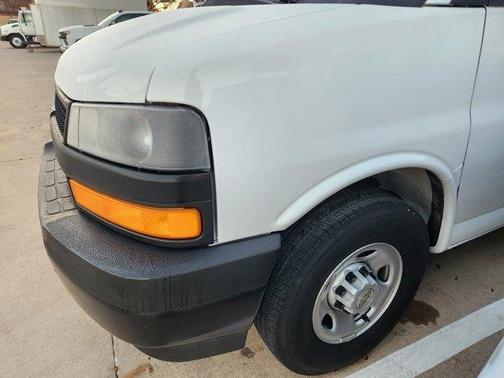 2024 Chevrolet Express 3500 LS