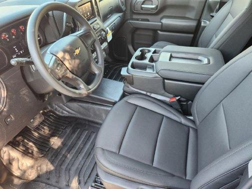 Summit White 2026 Chevrolet Silverado 3500 WT