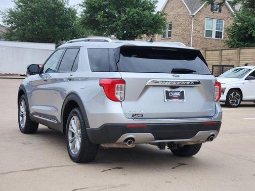 Silver Metallic 2023 Ford Explorer Limited