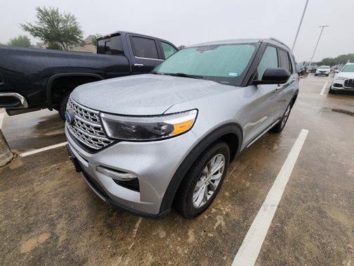 Silver Metallic 2023 Ford Explorer Limited