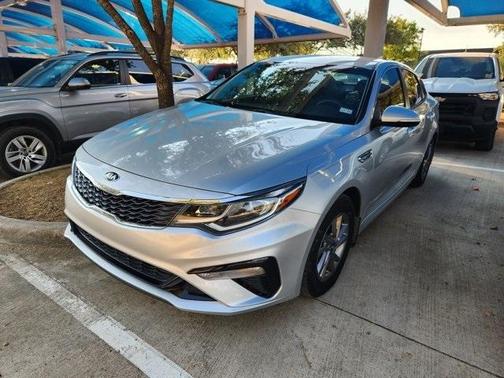 2020 Kia Optima LX