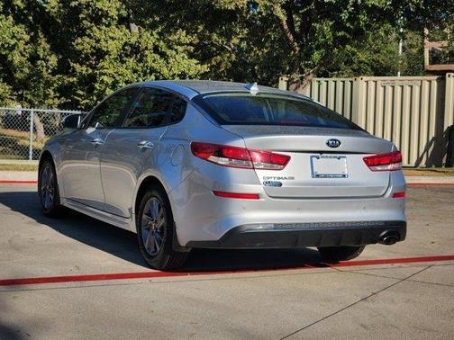2020 Kia Optima LX