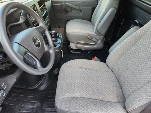 Summit White 2024 Chevrolet Express 3500 Work Van