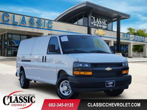 Summit White 2024 Chevrolet Express 3500 Work Van