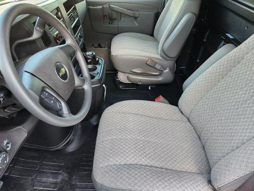 Summit White 2024 Chevrolet Express 3500 Work Van