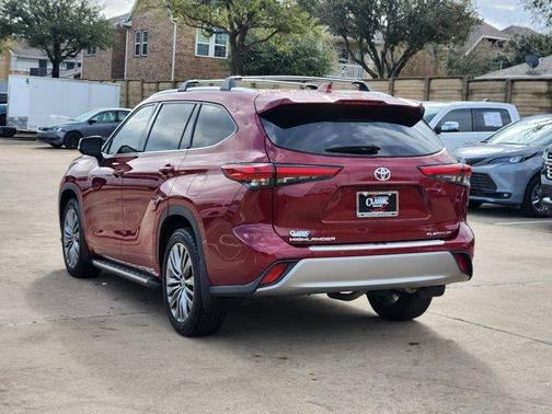 2021 Toyota Highlander Platinum