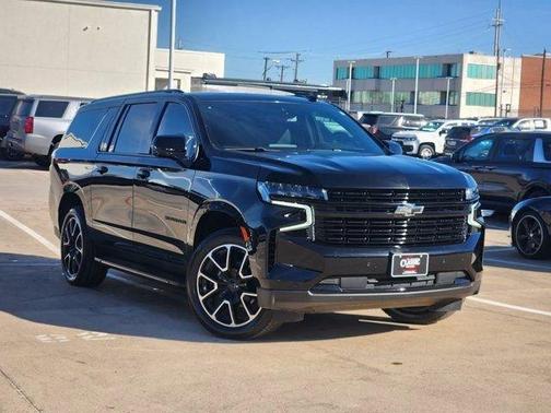 2023 Chevrolet Suburban RST