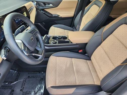 Green 2026 Chevrolet Equinox ACTIV