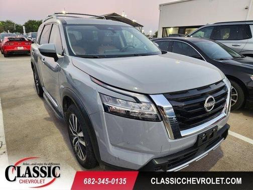 2023 Nissan Pathfinder Platinum