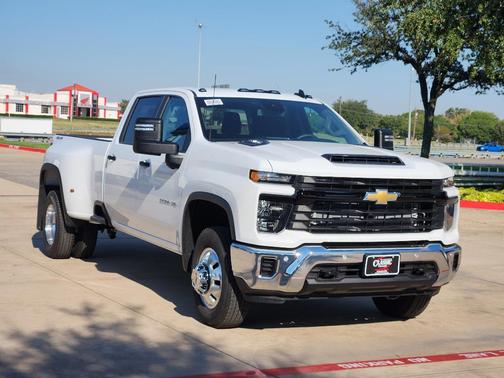 2026 Chevrolet Silverado 3500 WT