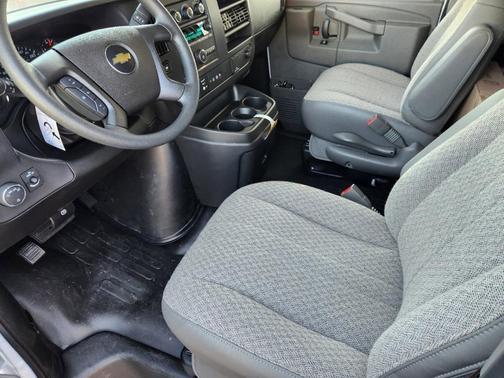 2025 Chevrolet Express 2500 Work Van
