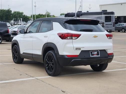 Summit White 2021 Chevrolet Trailblazer LS