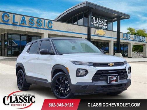 Summit White 2021 Chevrolet Trailblazer LS
