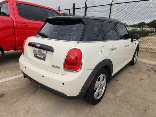 Pepper White 2016 MINI Hardtop Cooper