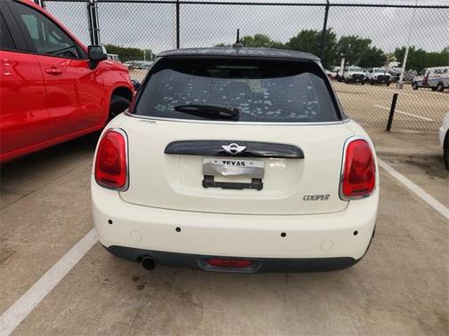 Pepper White 2016 MINI Hardtop Cooper