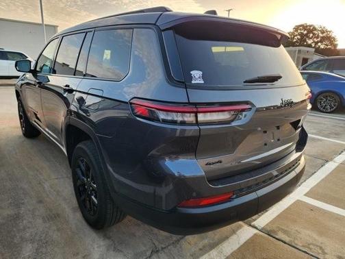 2024 Jeep Grand Cherokee L Laredo