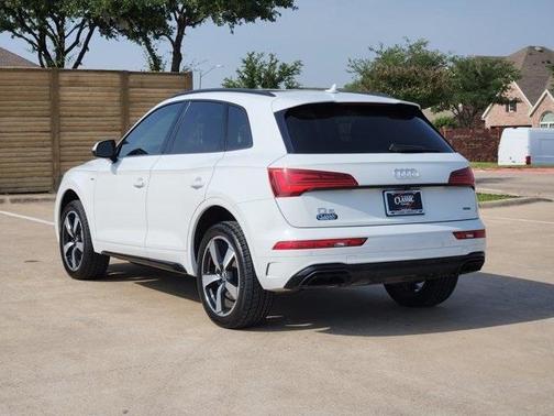 2022 Audi Q5 45 S line quattro Premium