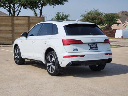 2022 Audi Q5 45 S line quattro Premium