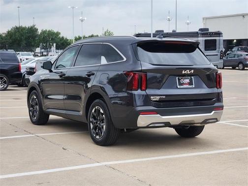 Metal 2025 Kia Sorento S