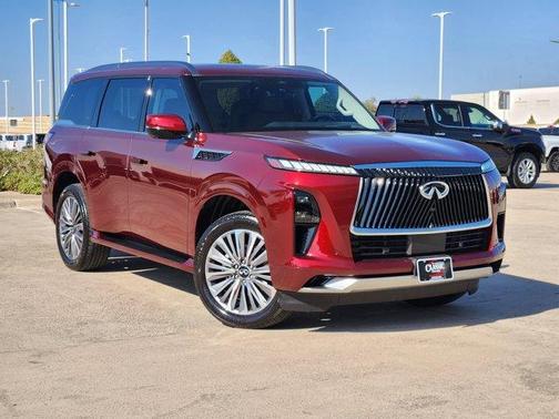 2025 INFINITI QX80 Luxe