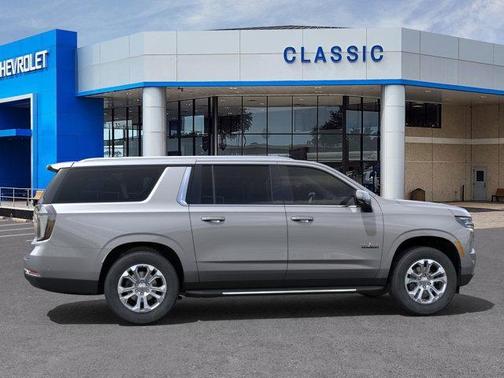 2025 Chevrolet Suburban LT