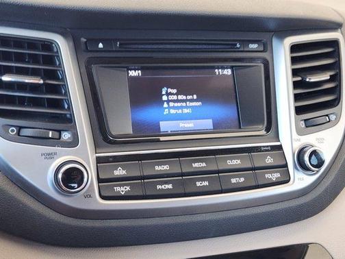 2017 Hyundai TUCSON SE