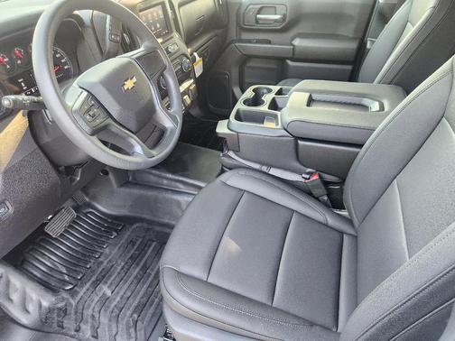 2026 Chevrolet Silverado 3500 WT