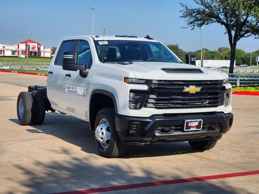 2026 Chevrolet Silverado 3500 WT