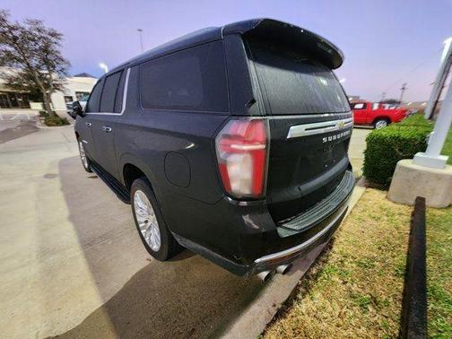 2023 Chevrolet Suburban High Country