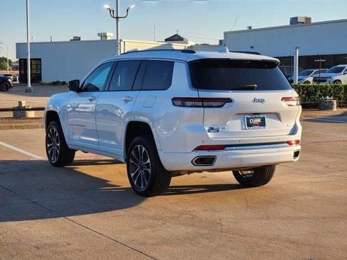 2022 Jeep Grand Cherokee L Overland