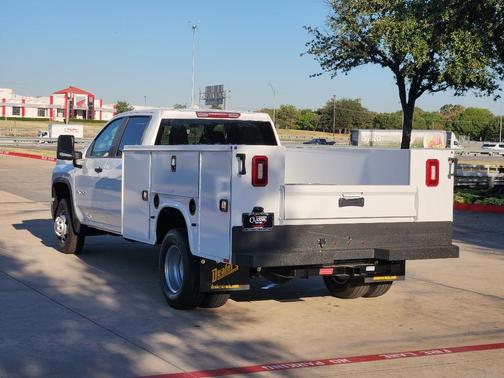 2025 Chevrolet Silverado 3500 WT
