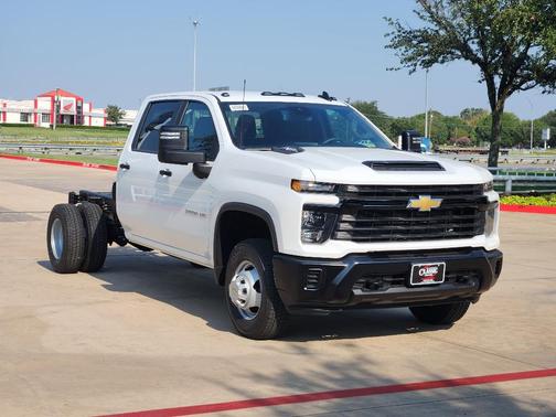 2025 Chevrolet Silverado 3500 WT