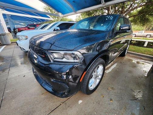 DB Black Crystal Clearcoat 2023 Dodge Durango GT