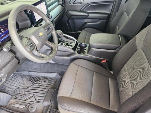 2025 Chevrolet Colorado WT