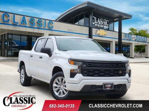 Summit White 2024 Chevrolet Silverado 1500 Custom