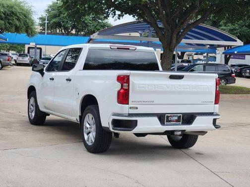 Summit White 2024 Chevrolet Silverado 1500 Custom