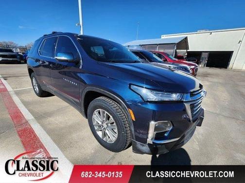 2023 Chevrolet Traverse LT Leather