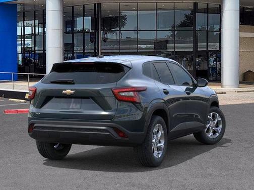 2025 Chevrolet Trax LS